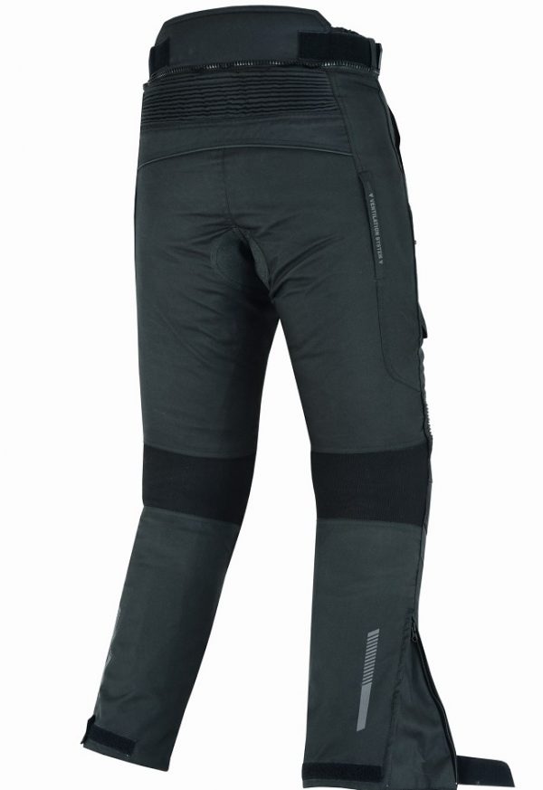 Pantalón moto hombre, cuatro estacione, invierno y verano, color gris, negro, azul, rojo, flúor. Impermeable, protecciones homologadas. Pantalón moto Kangroute Oceano en Full Gas Motor. Mejorada del Campo. Madrid