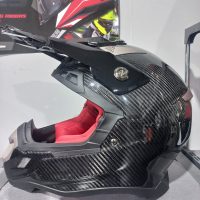 Casco Axor MX-917 Carbon para motocross en fibra de carbono. Oferta. Full Gas Motor. Mejorada del Campo. Madrid