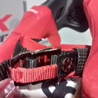 Casco Axor MX-917 Carbon para motocross en fibra de carbono. Detalle doble hebilla. Oferta. Full Gas Motor. Mejorada del Campo. Madrid